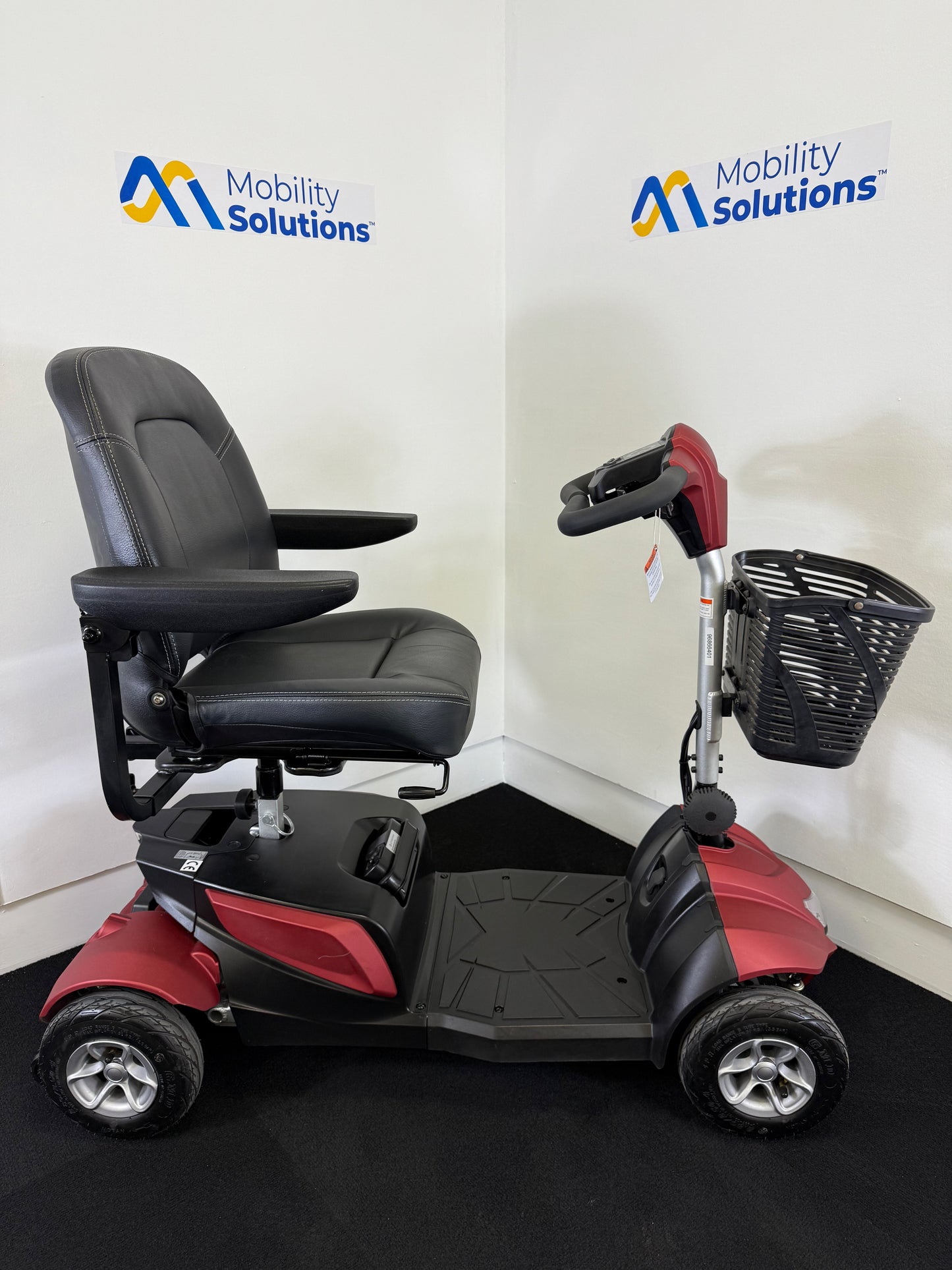 Motion Healthcare Aura (2025)