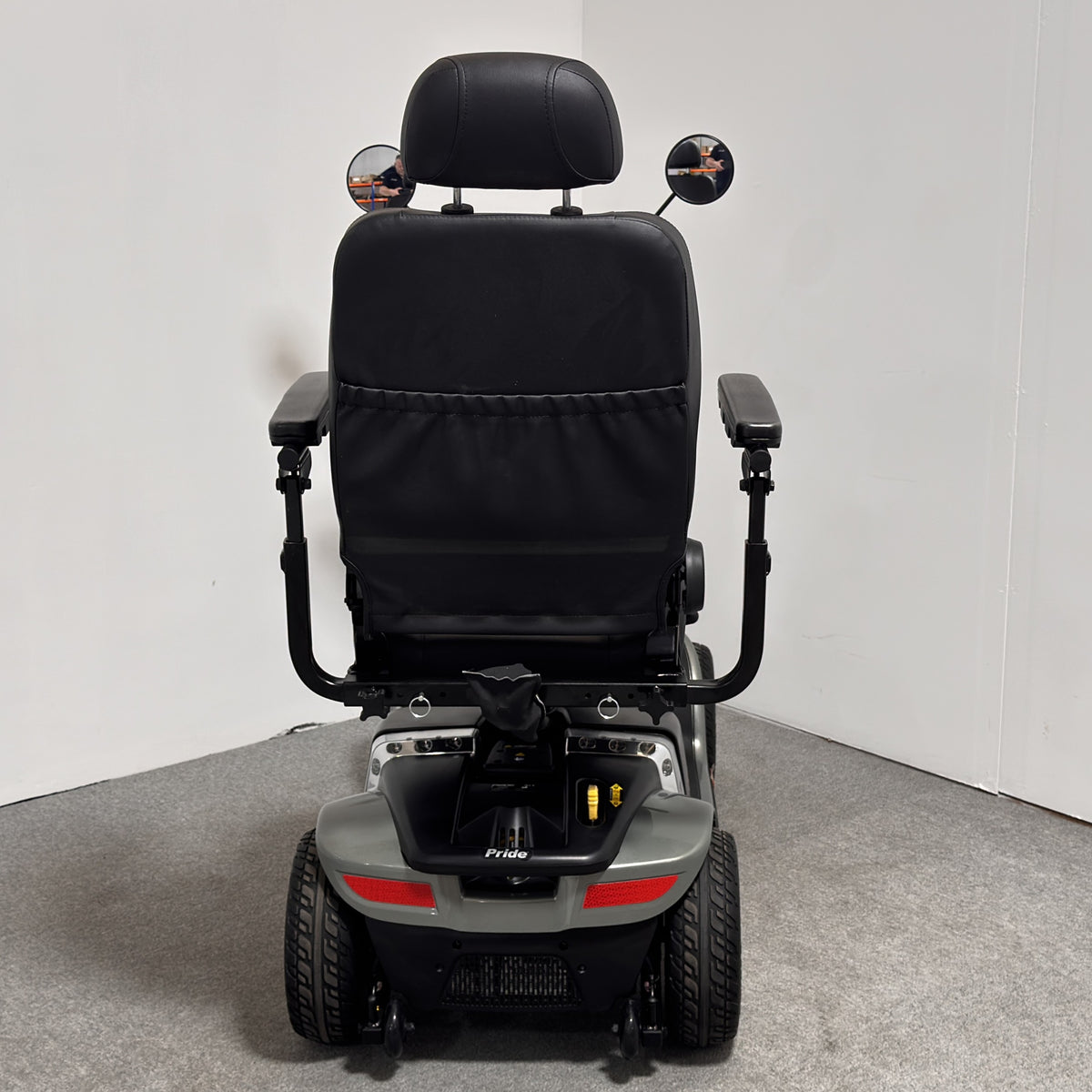 Pride Mobility Colt Deluxe 2.0 (2023)