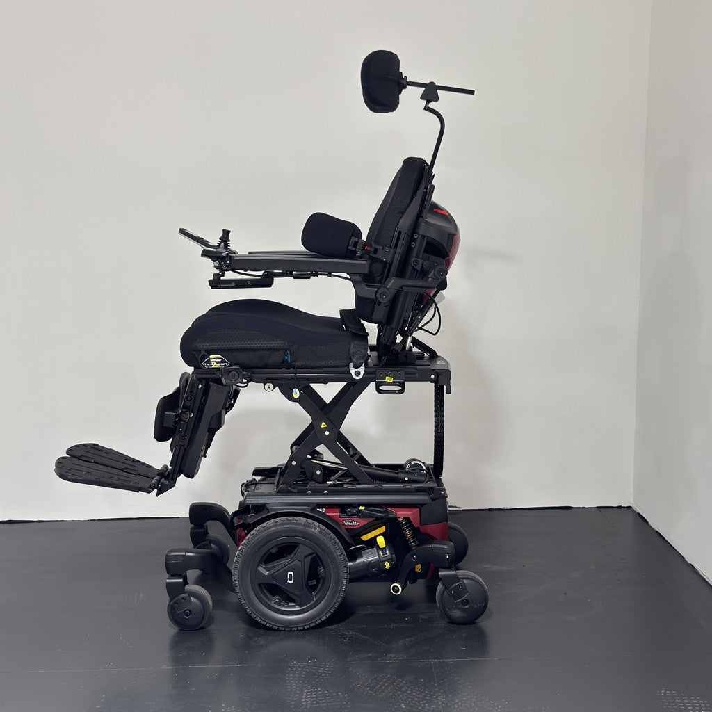 Quantum Edge 3 Stretto Powerchair