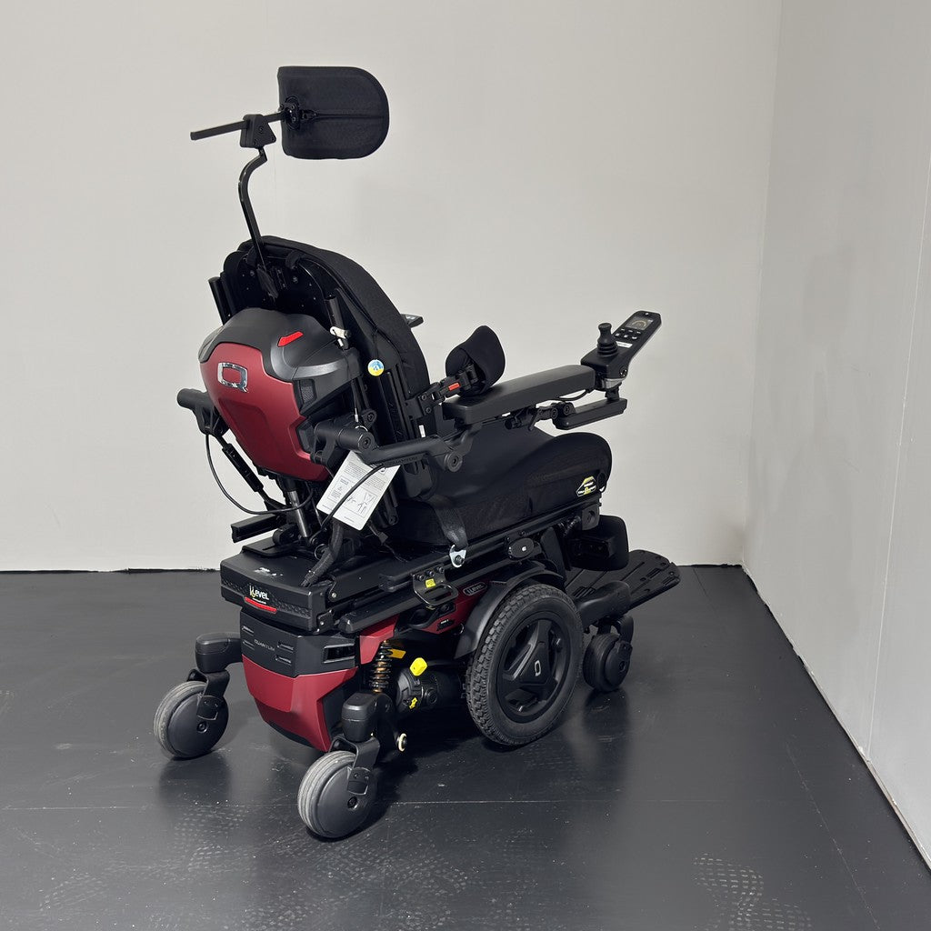 Quantum Edge 3 Stretto Powerchair