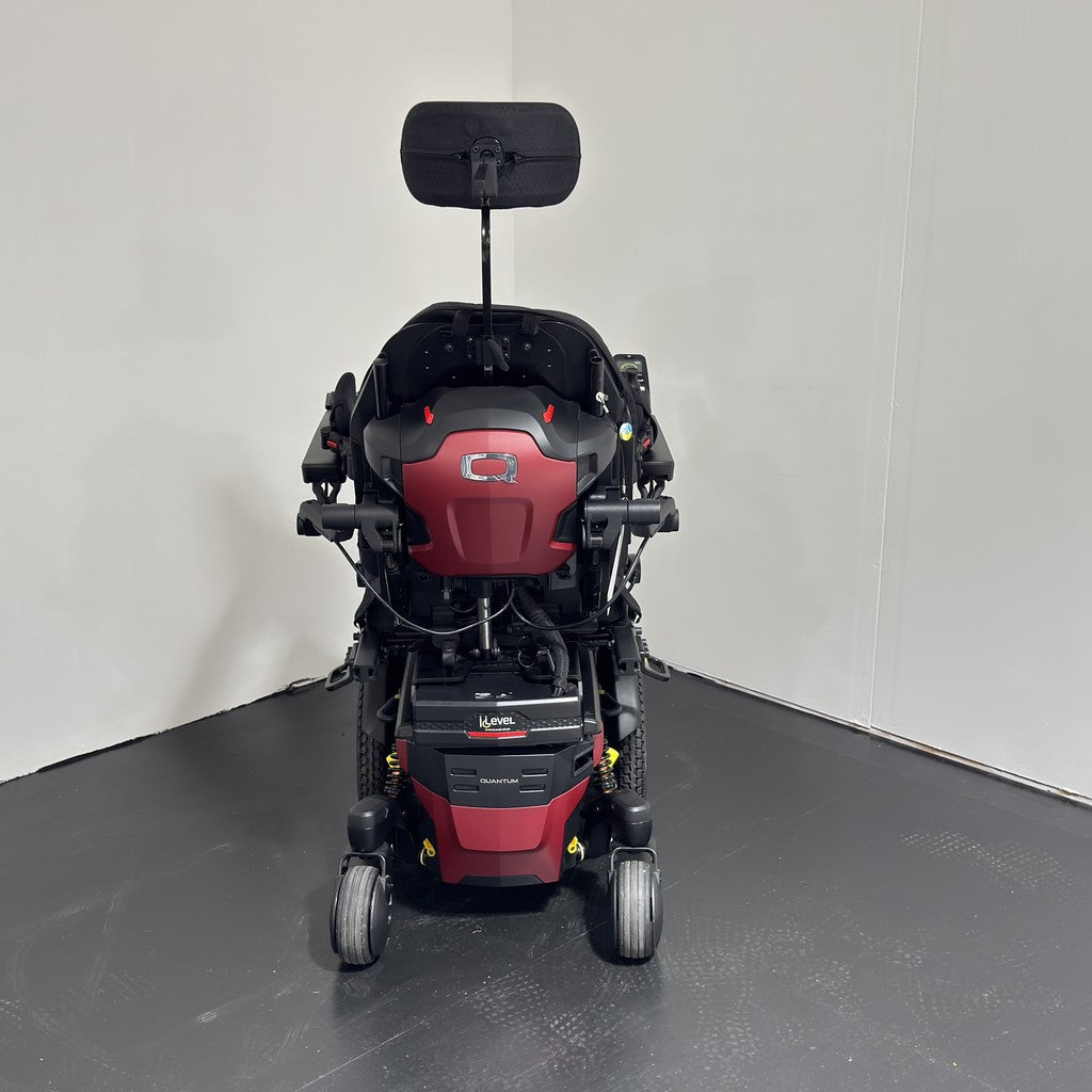Quantum Edge 3 Stretto Powerchair