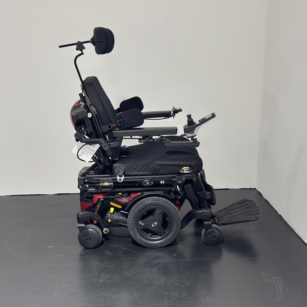 Quantum Edge 3 Stretto Powerchair