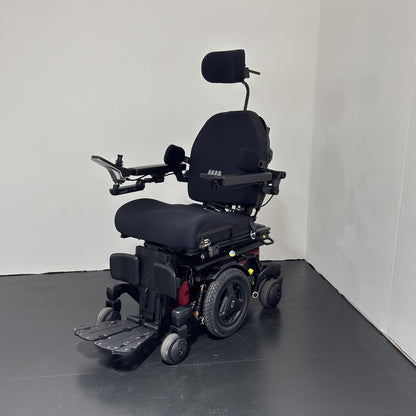 Quantum Edge 3 Stretto Powerchair