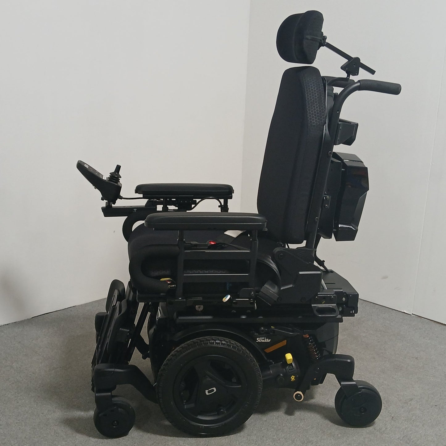 Quantum Edge 3 Stretto TB Flex Seat Power Lift and Tilt.(2023)
