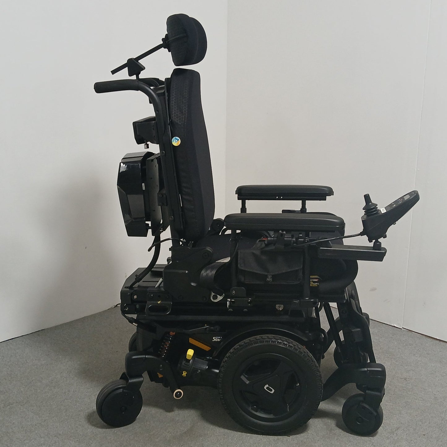 Quantum Edge 3 Stretto TB Flex Seat Power Lift and Tilt.(2023)