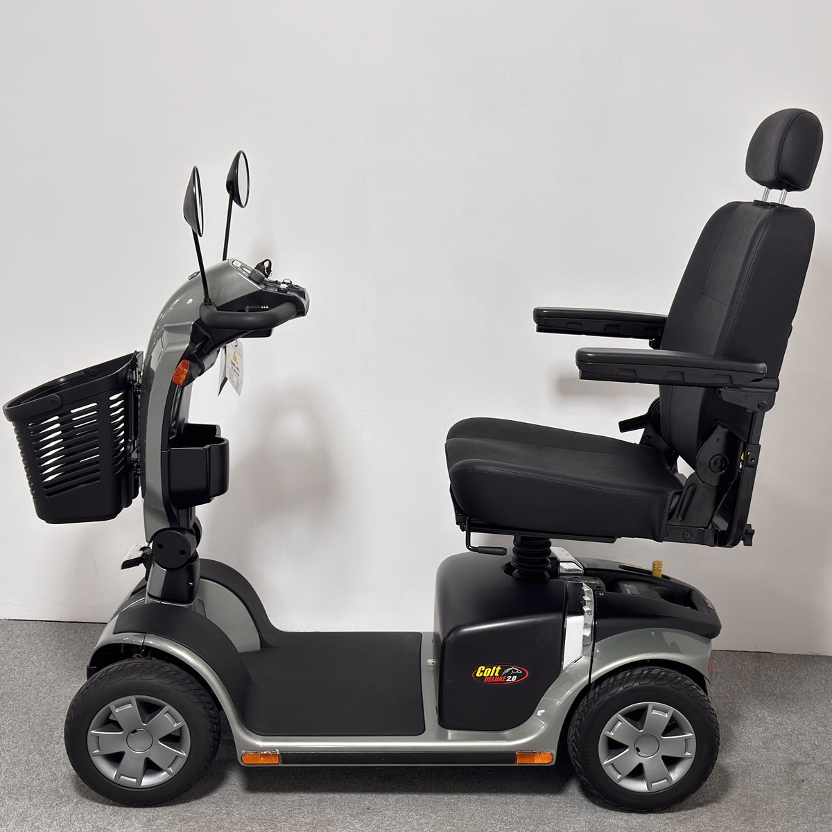 Pride Mobility Colt Deluxe 2.0 (2023)